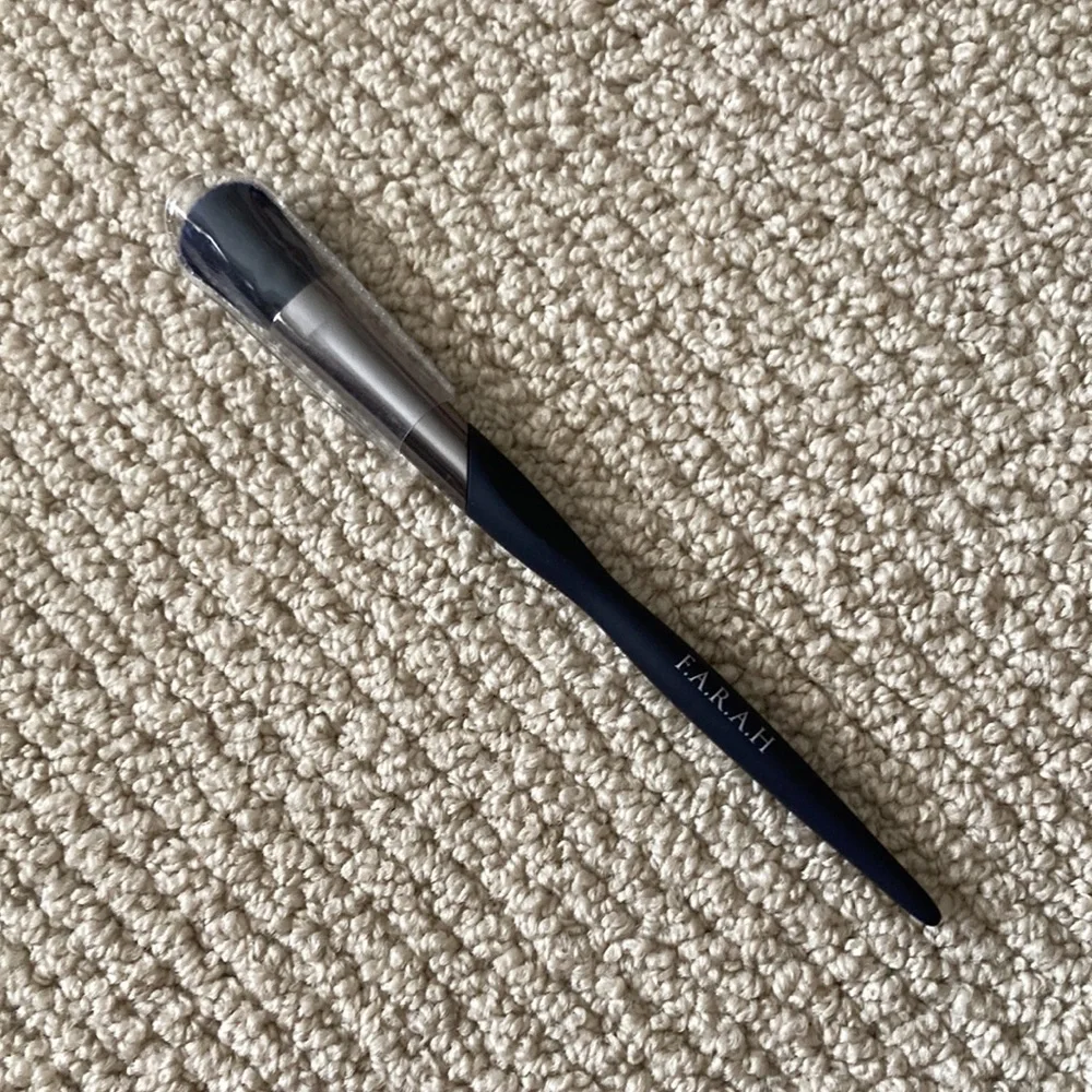 F.A.R.A.H Contour 218M Cheek Sweep Blush Foundation Makeup Brush Tool Black NIB